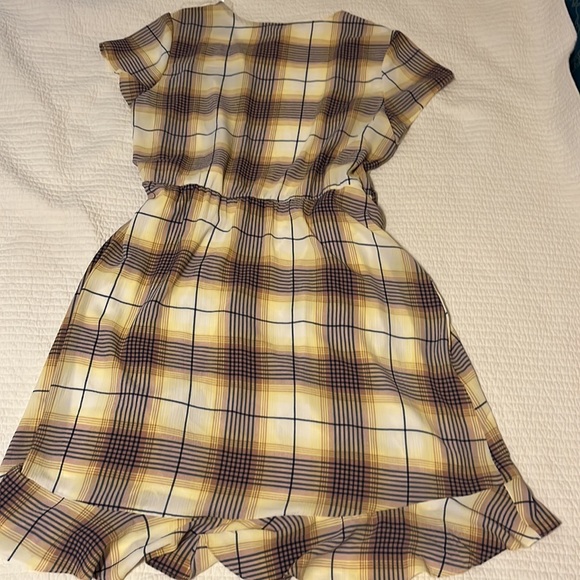 Plaid Charming Charlie Wrap Midi Ruffled Dress/ Size 1X - Picture 8 of 10
